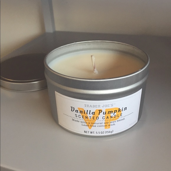 New Trader Joe/'s Vanilla Pumpkin Scented Candle 5.5 oz Lead Free Cotton Wick